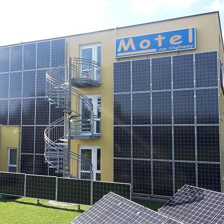 Motel Am Highway Althengstett Ngoại thất bức ảnh